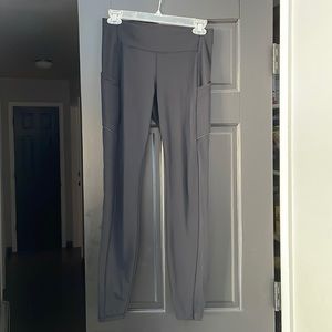 Lululemon Speed Up High-Rise 28” Size 6 black